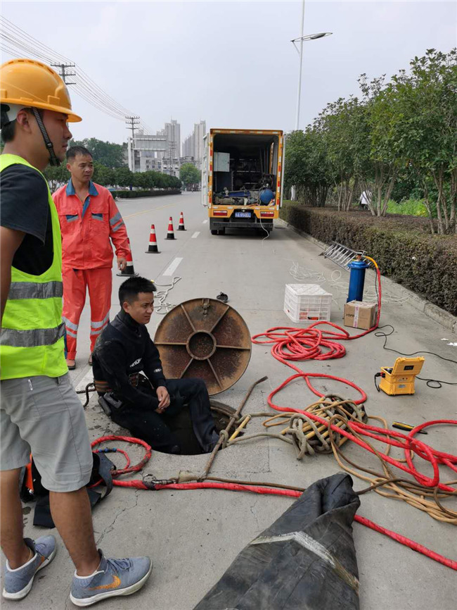 东风翻衬法管道修复技术主要工序